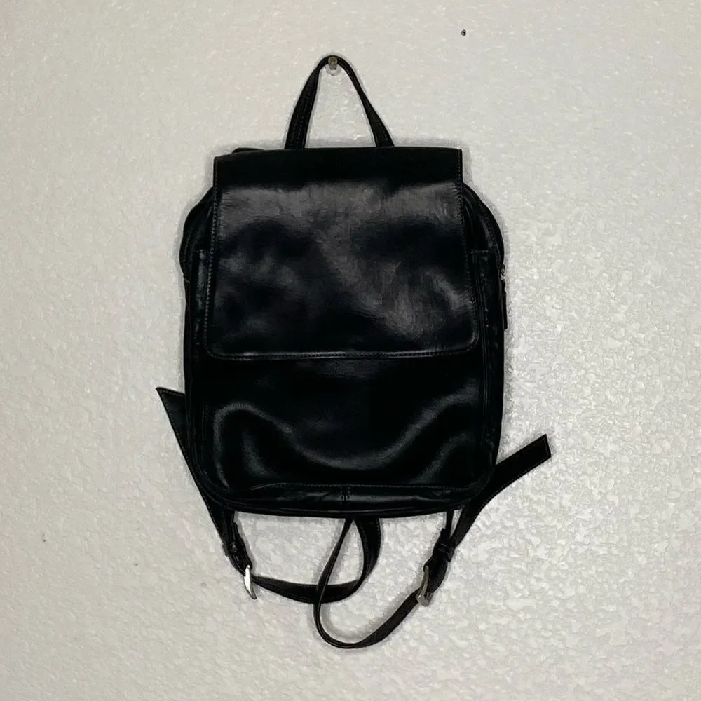 TIGNANELLO Women’s Black Leather Backpack Size 9” x 11” x 4” approximately